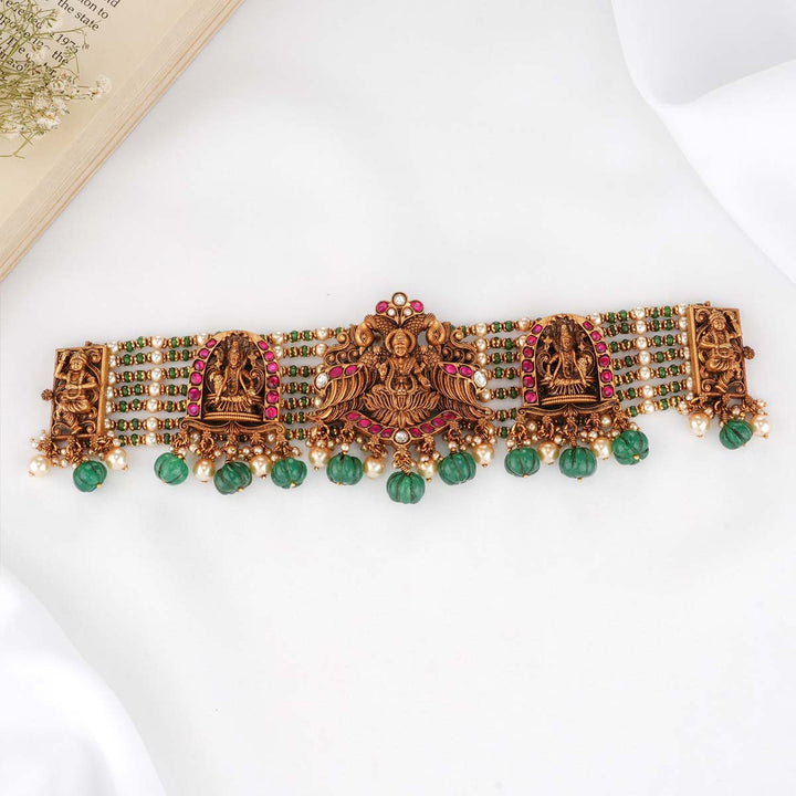 Divisha Nagas Choker