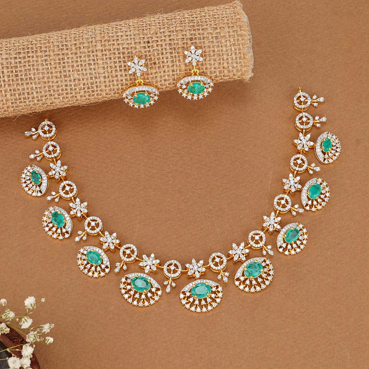 Luxurious Luster Avikam Short Necklace Set