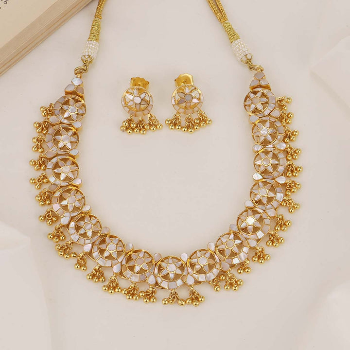 Glitz Kundan Short Necklace Set