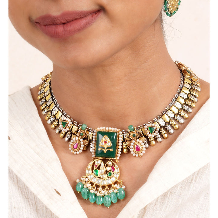 Desert Belle Short Necklace Set