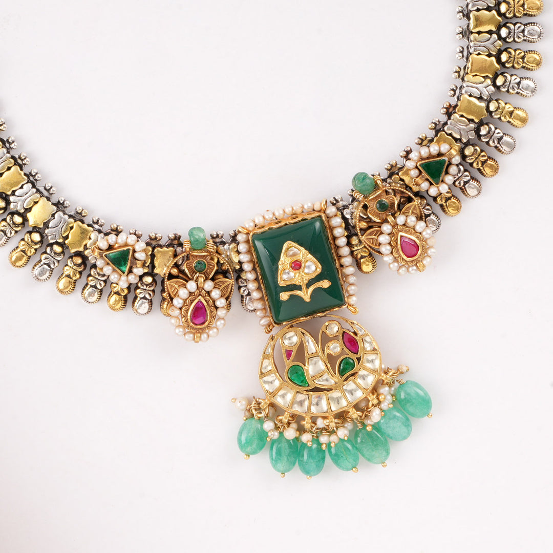 Desert Belle Short Necklace Set