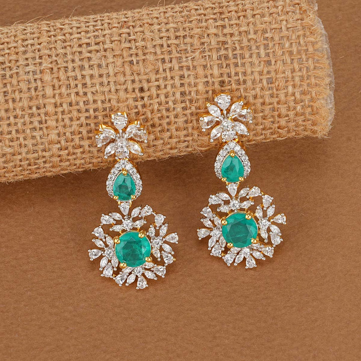 Marvellous Avikam Short Necklace Set