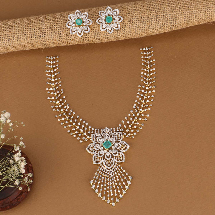 Luxury Avikam Short Necklace Set