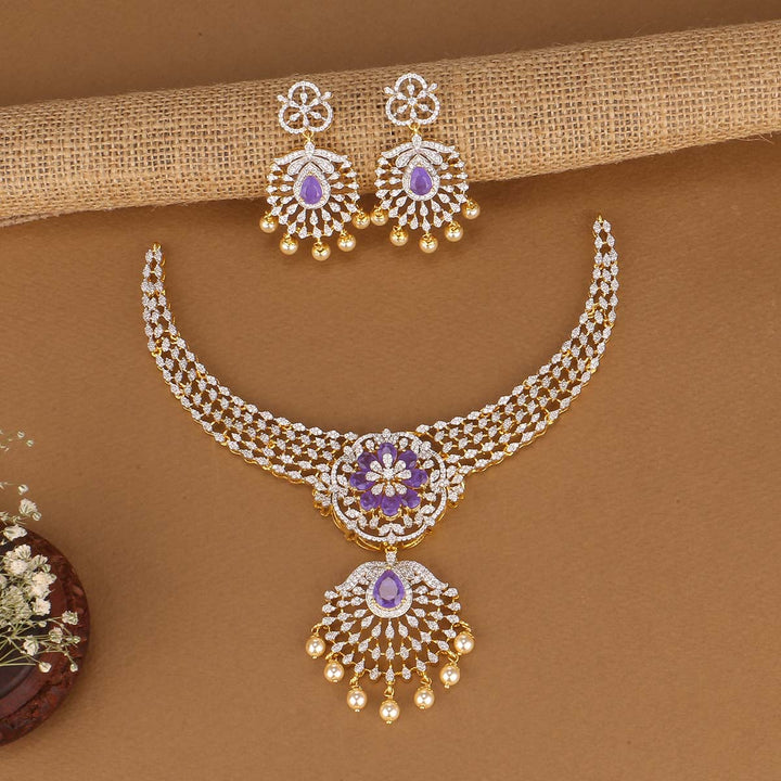 Unisha Avikam Short Necklace Set