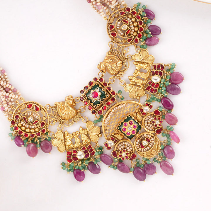 Tapestry Tales Short Necklace Set