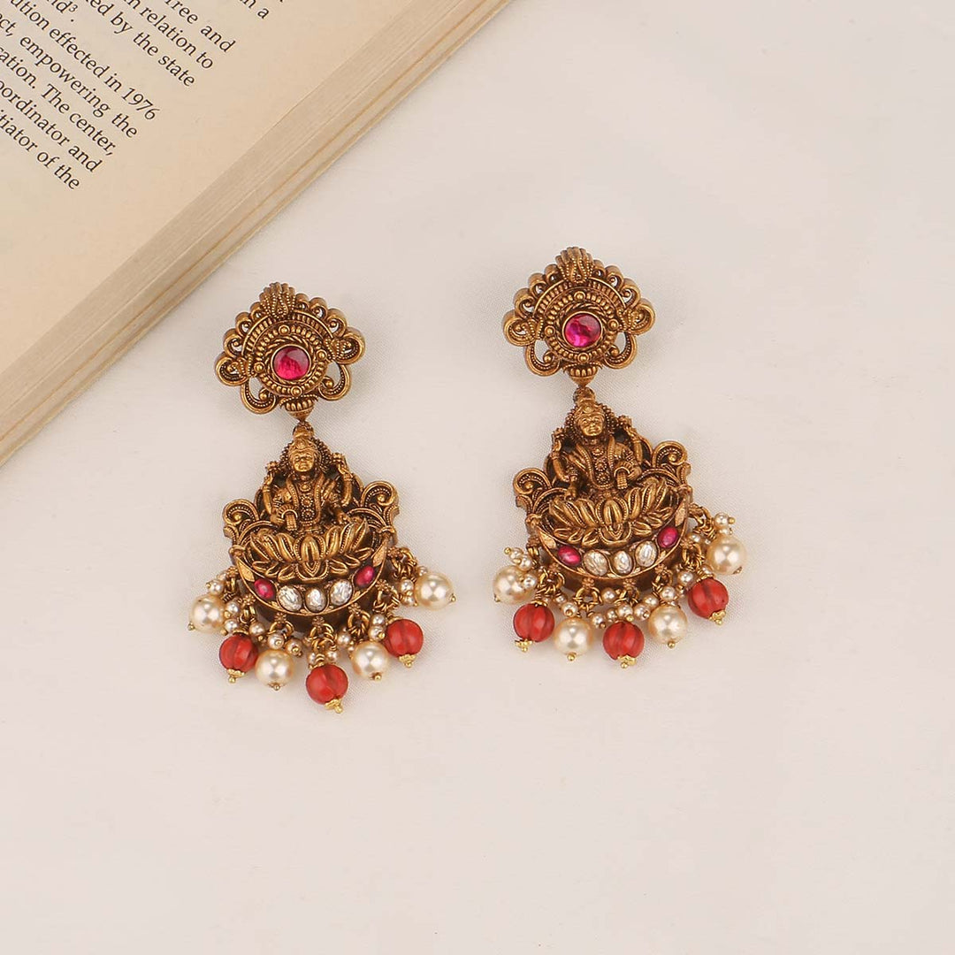 Beautiest Short Necklace Set