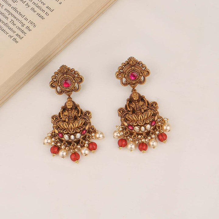 Beautiest Short Necklace Set