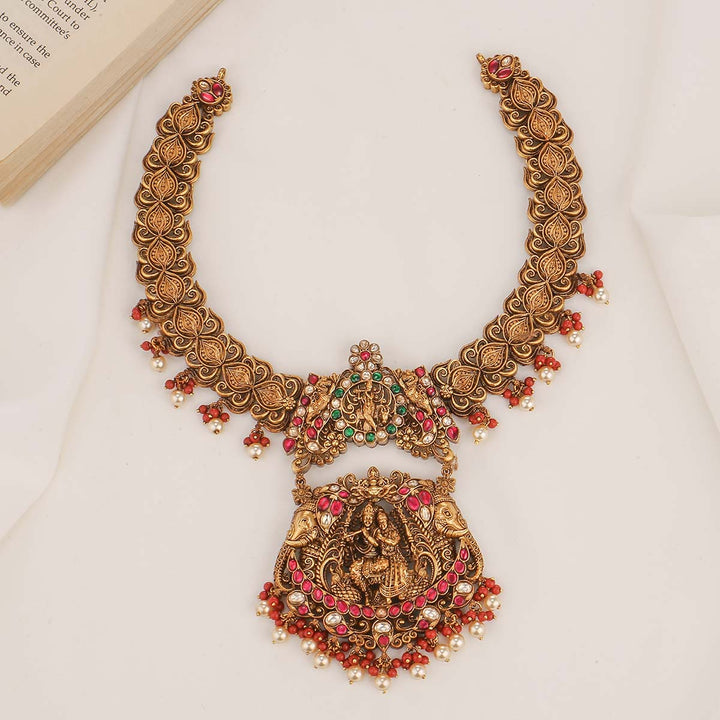 Divine Glow Short Necklace