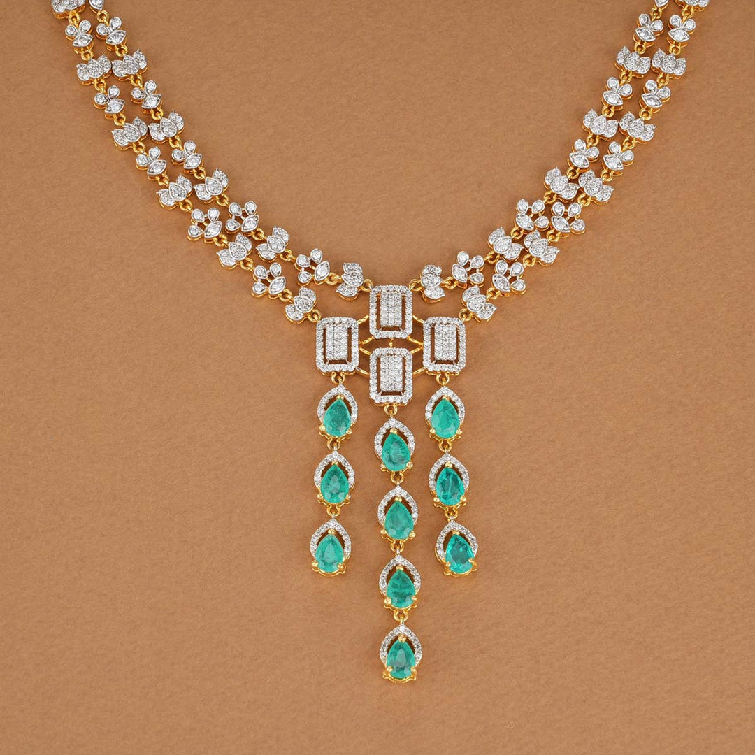 Glittering Avikam Necklace Set