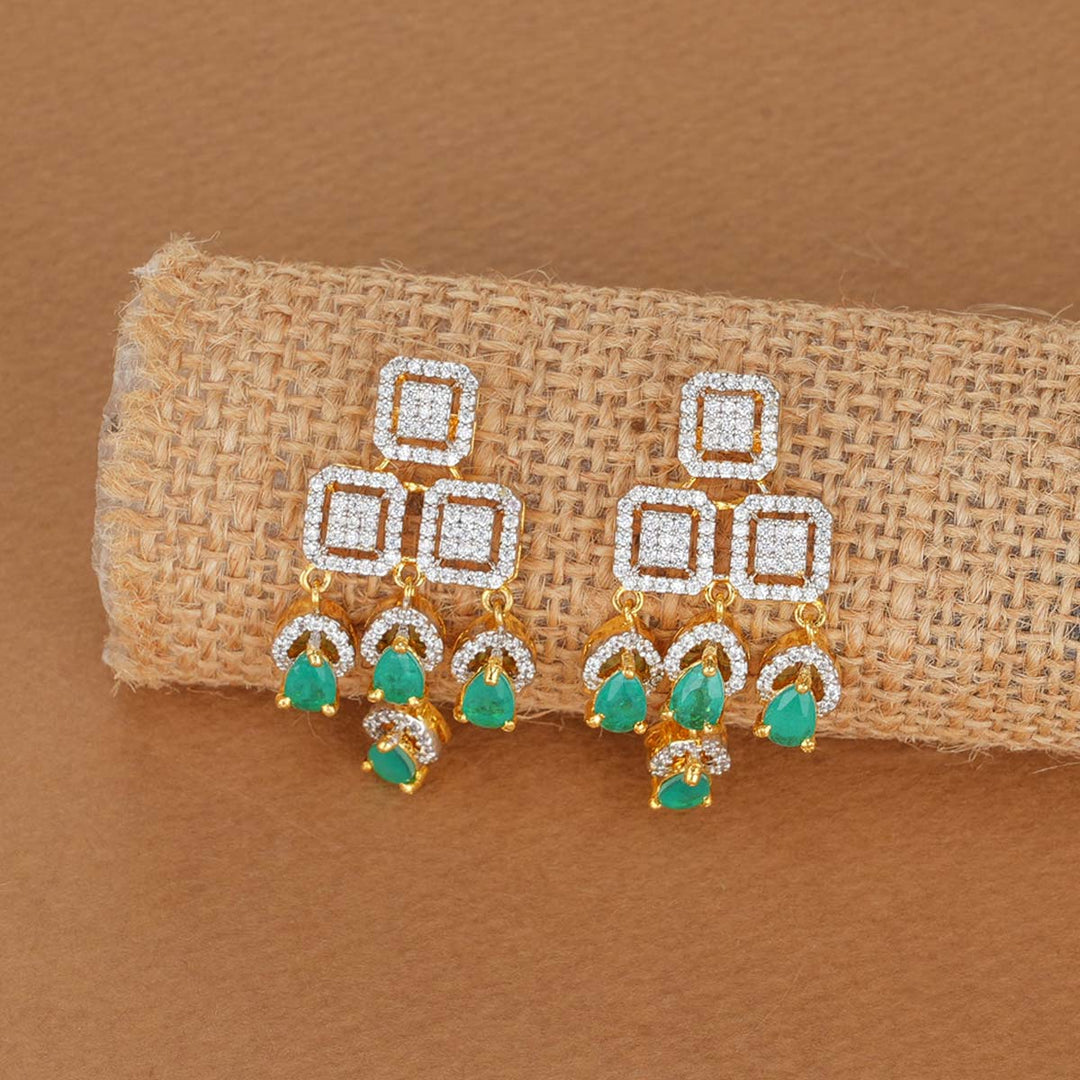 Glittering Avikam Necklace Set