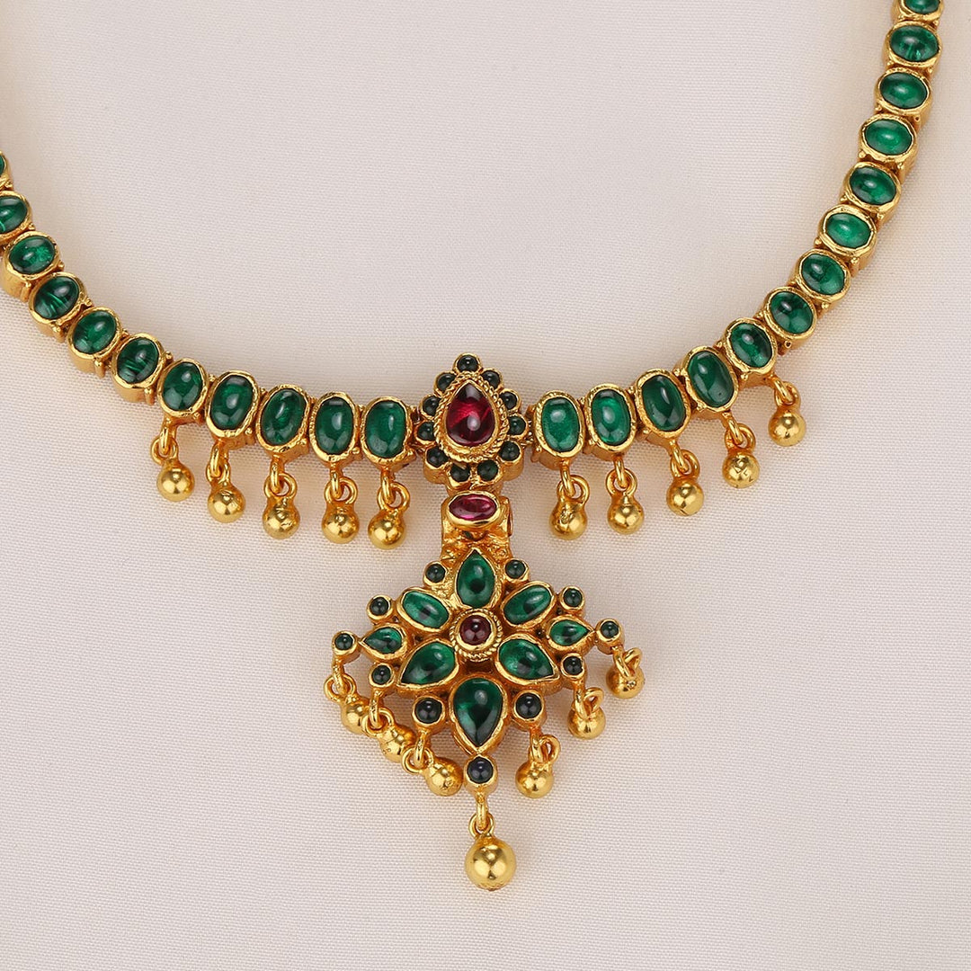 Yarina Reversible Short Necklace