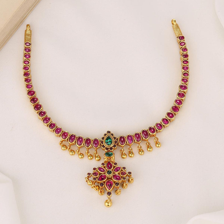 Yarina Reversible Short Necklace