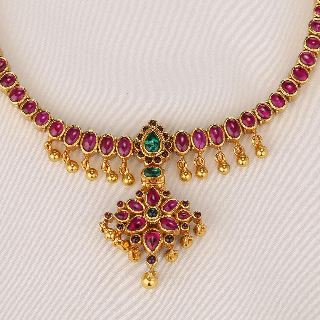 Yarina Reversible Short Necklace