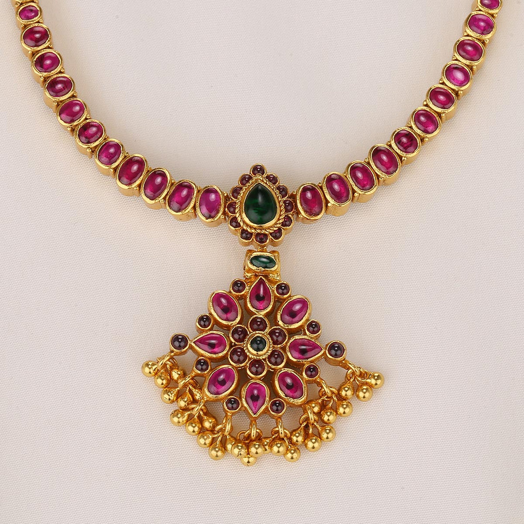 Anvikha Reversible Short Necklace