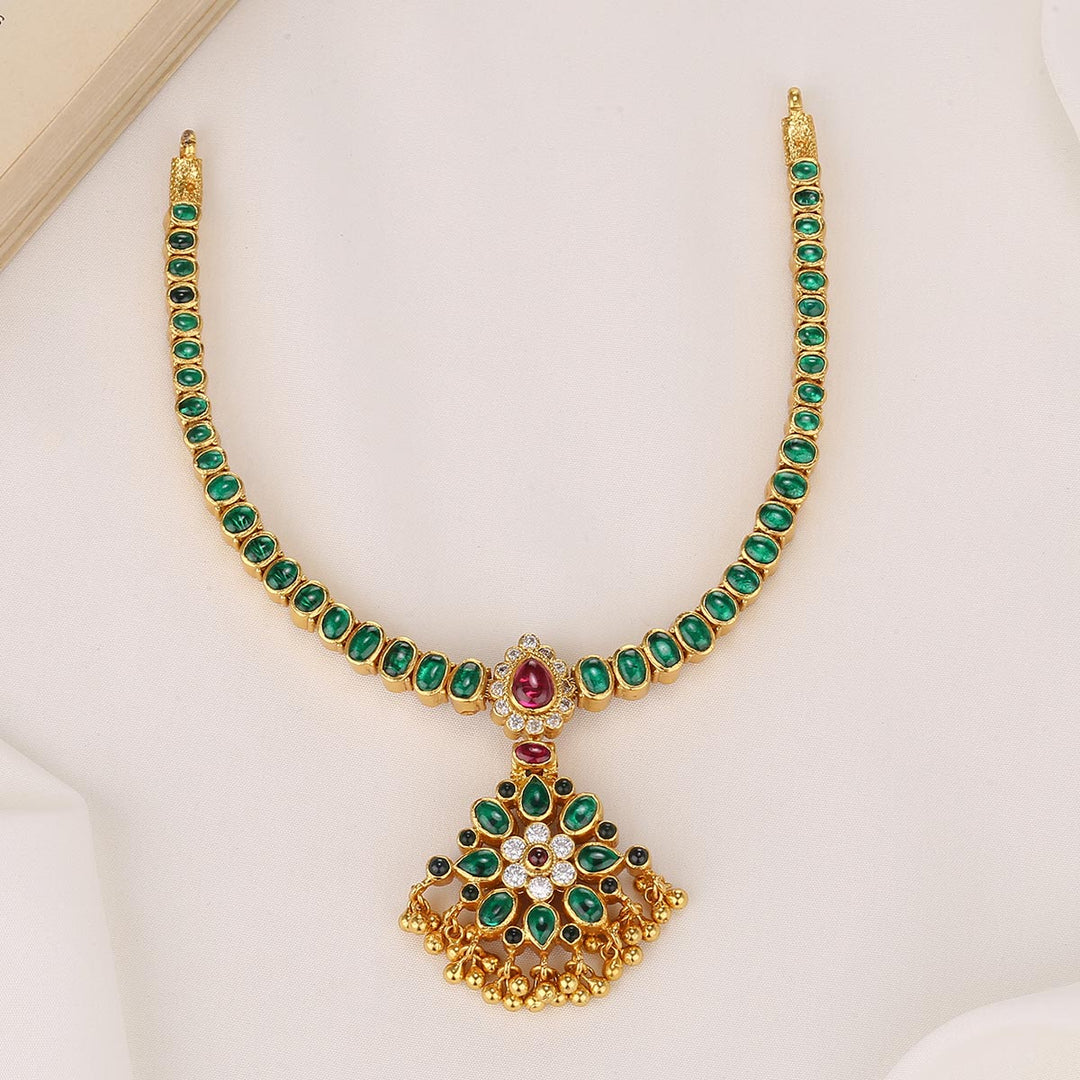 Anvikha Reversible Short Necklace