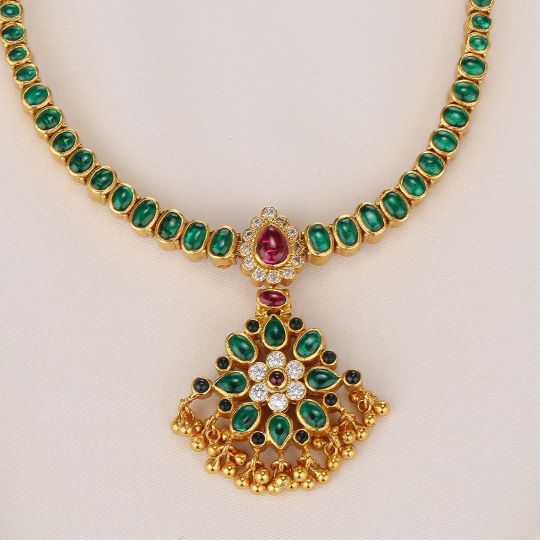 Anvikha Reversible Short Necklace