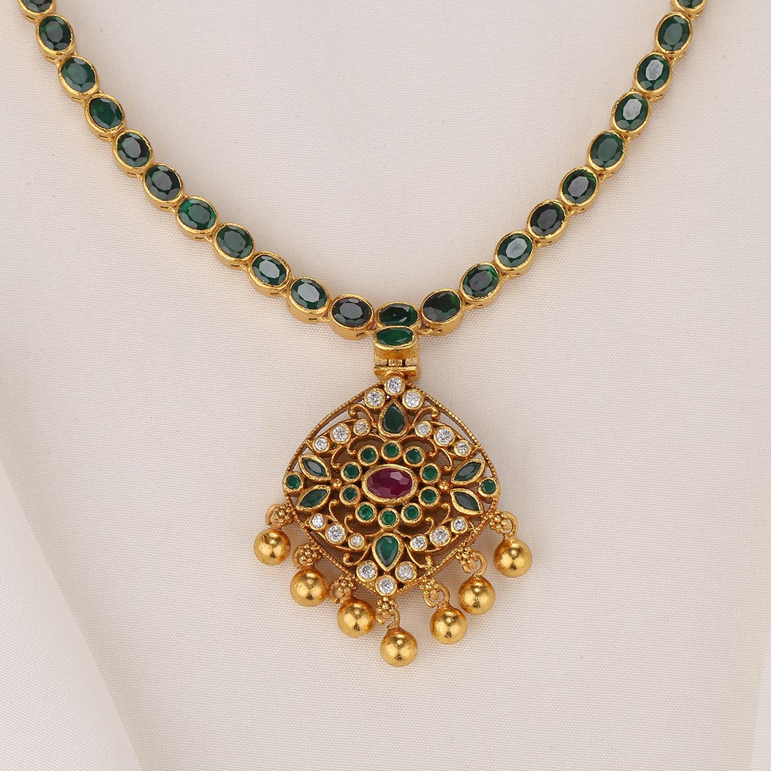 Yaritha Reversible Short Necklace