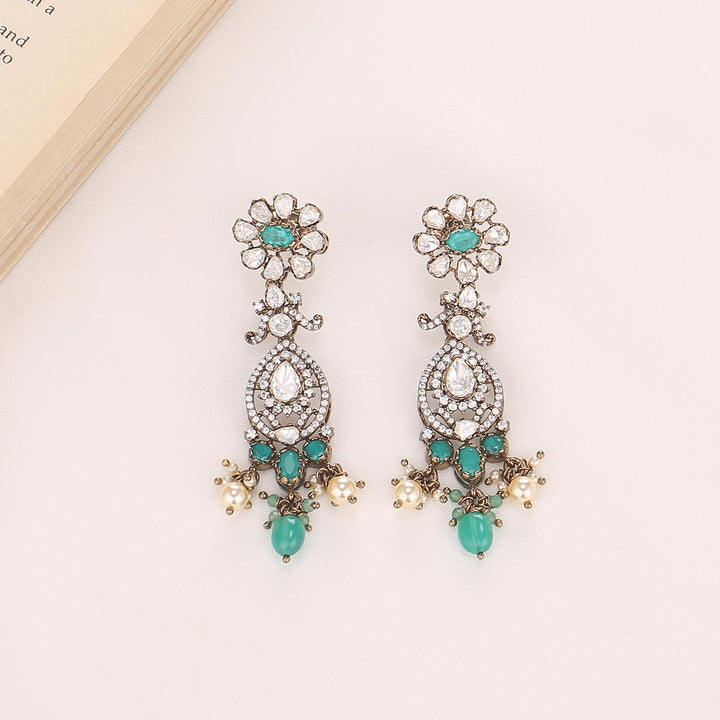 Unique Victorian Short Necklace Set