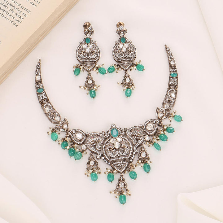 Gleaming Victorian Short Necklace Set