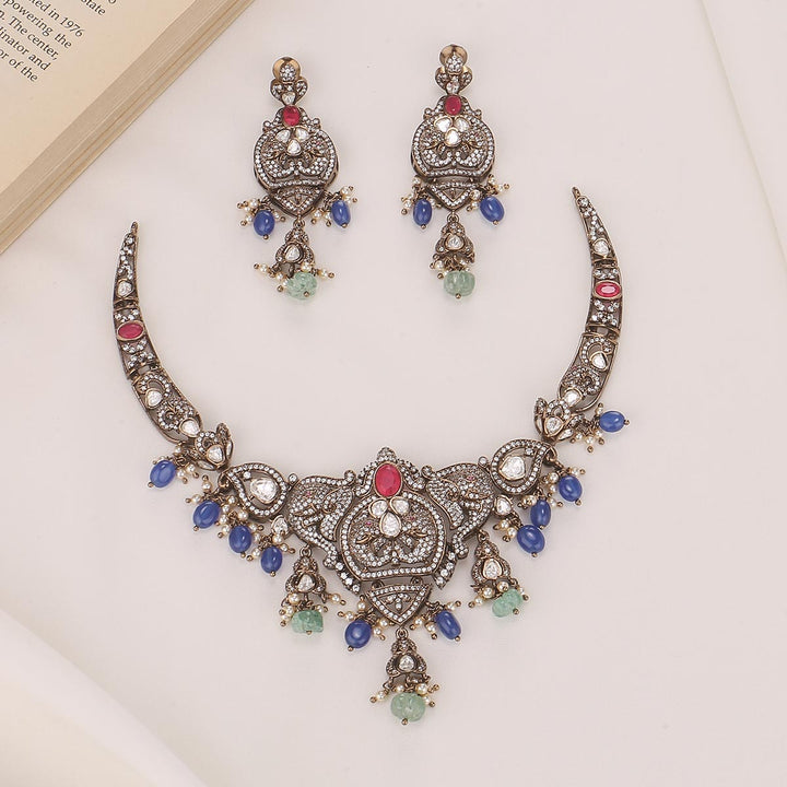 Rithanya Victorian Short Necklace Set