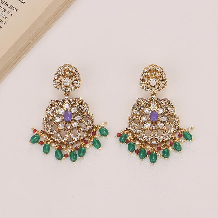 Unaisha Victorian Long Necklace Set