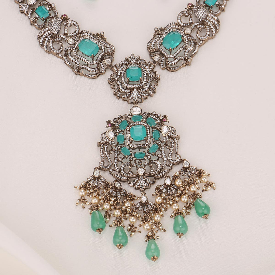 Henisha Victorian Long Necklace Set