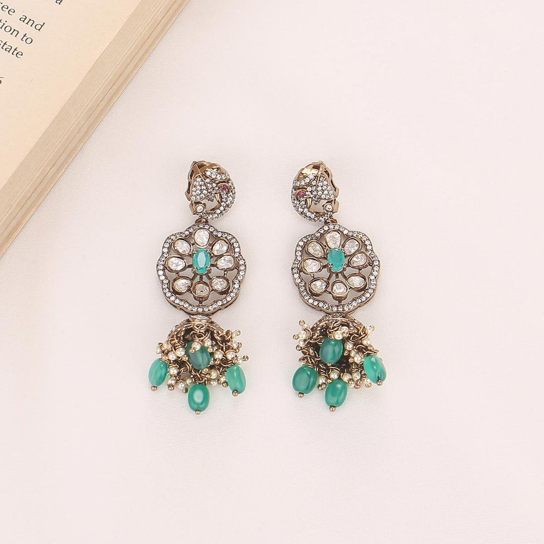 Shine & Charm Victorian Short Necklace Set