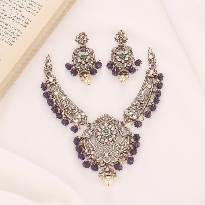 Fabulous Victorian Short Necklace Set
