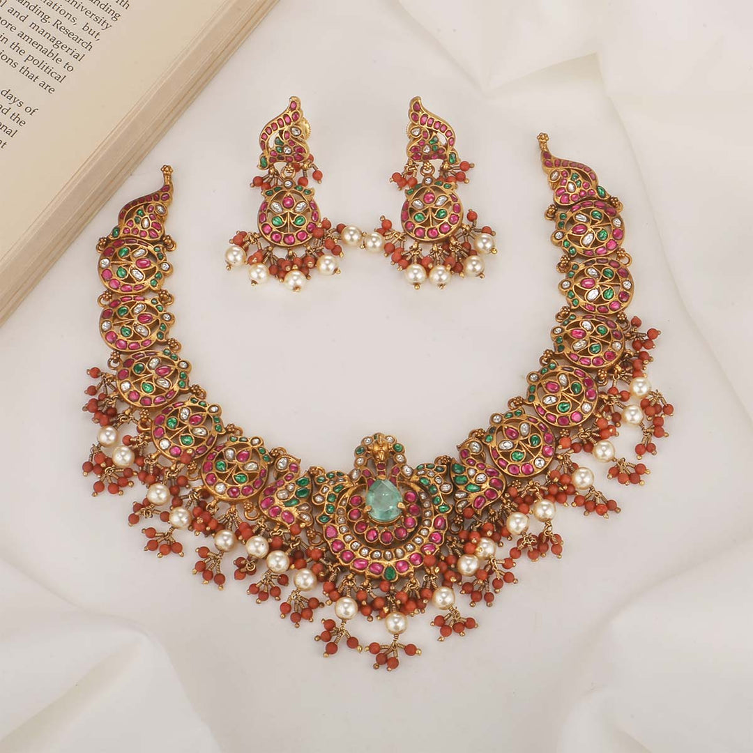 Traditional Short Necklace Set