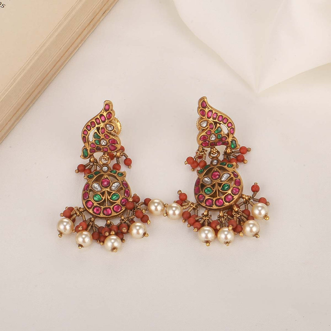 Traditional Short Necklace Set