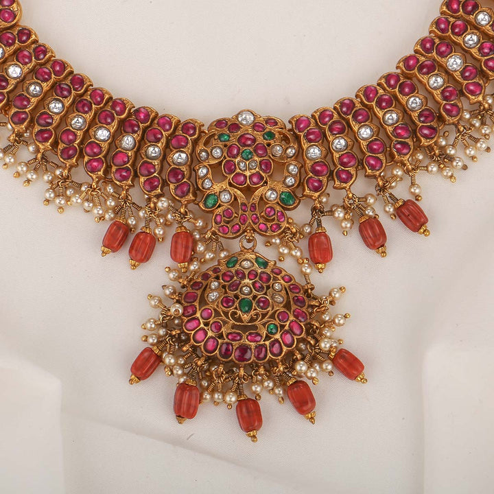 Nikithani Short Necklace Set