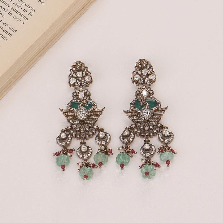 Bravya Victorian Short Necklace Set