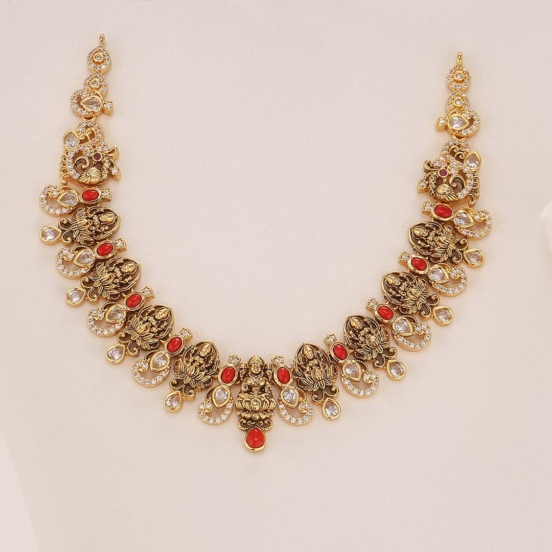 Elegant Short Necklace Set