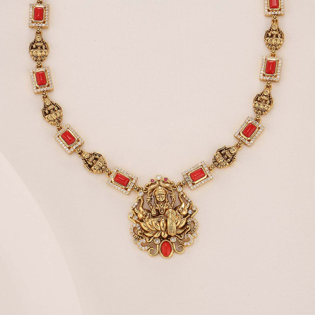 Dainty Nagas Short Necklace Set