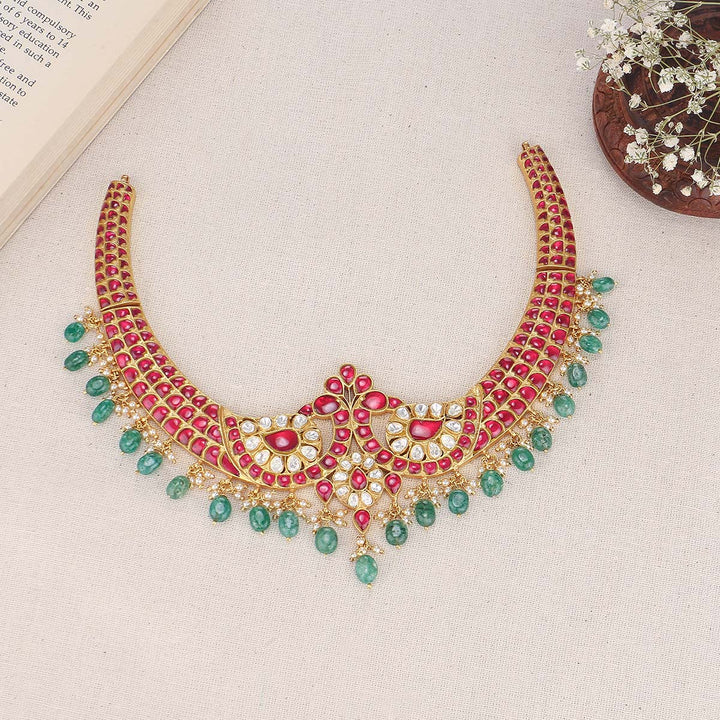 Shimmering Dainty Kundan Short Necklace