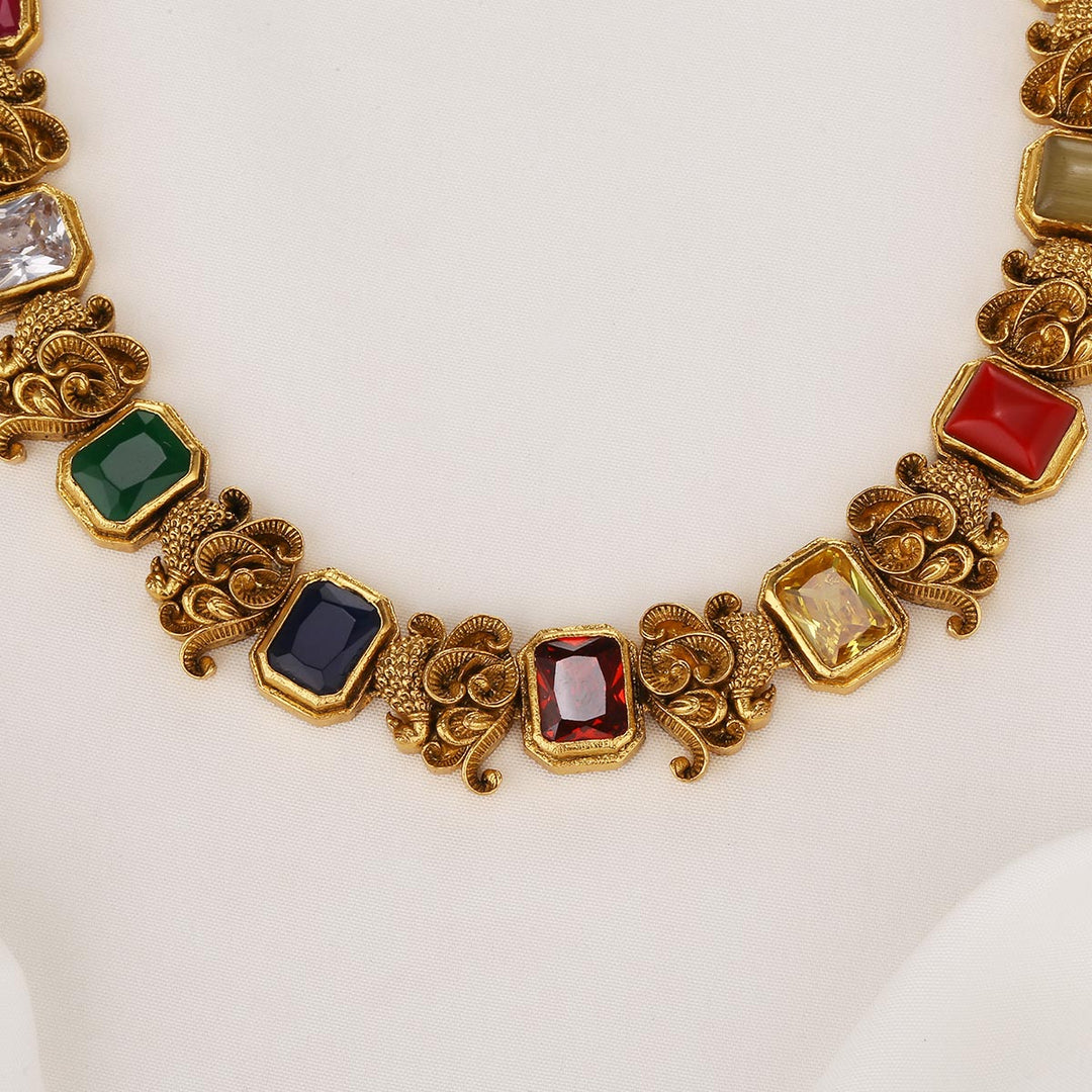 Beautiful Nagas Short Necklace Set