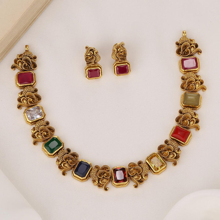 Beautiful Nagas Short Necklace Set