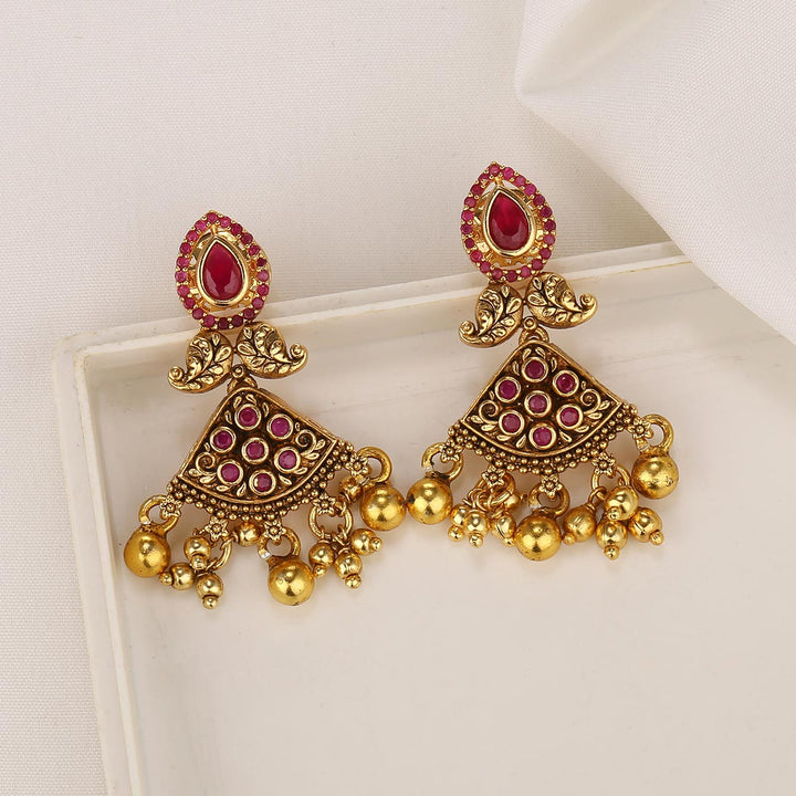 Grandeur Nagas Short Necklace Set