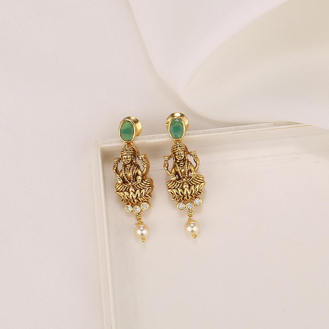 Lakshmi Short Necklace Set