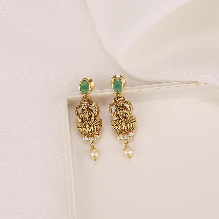 Lakshmi Short Necklace Set