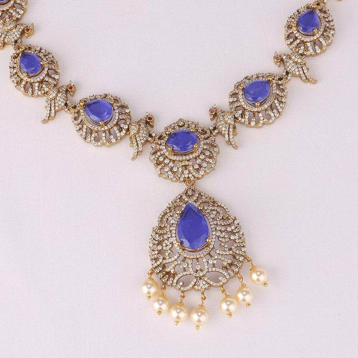 Lovely Birds Victorian Short Necklace Set