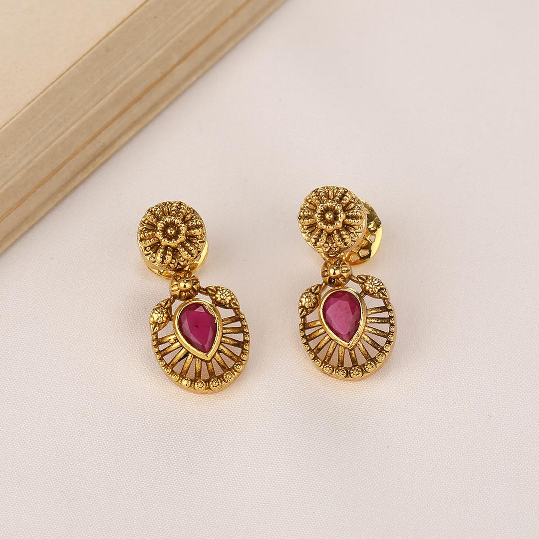 Rashmika Short Necklace Set