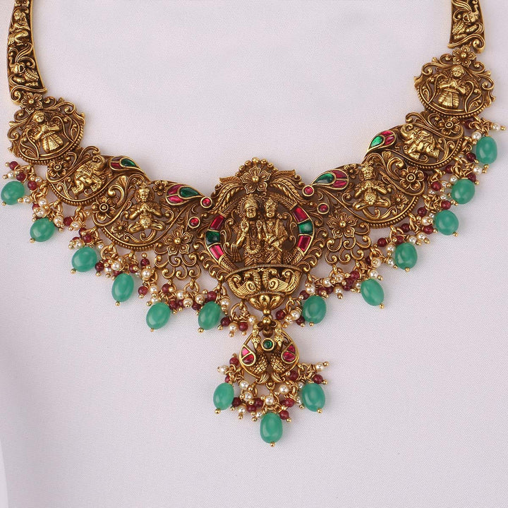 Rithunalekha Short Necklace Set