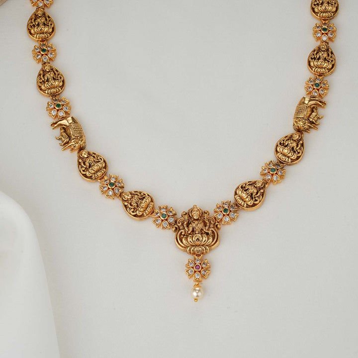 Vennila Nagas Short Necklace Set