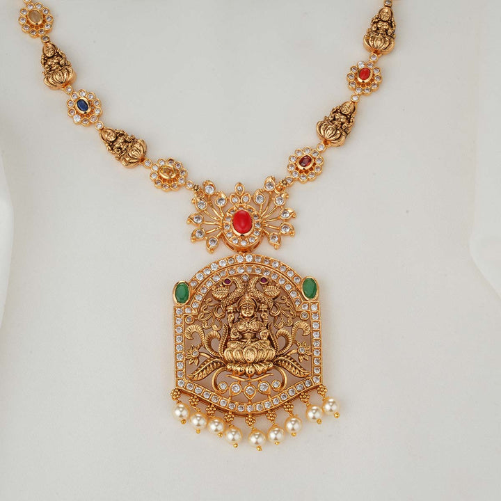 Yugitha Nagas Short Necklace Set