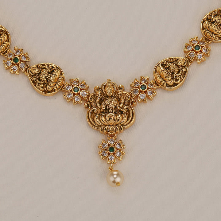 Jahvika Nagas Short Necklace Set