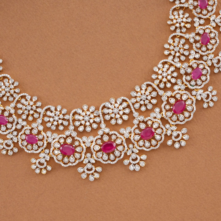 Gleaming Avikam Short Necklace Set