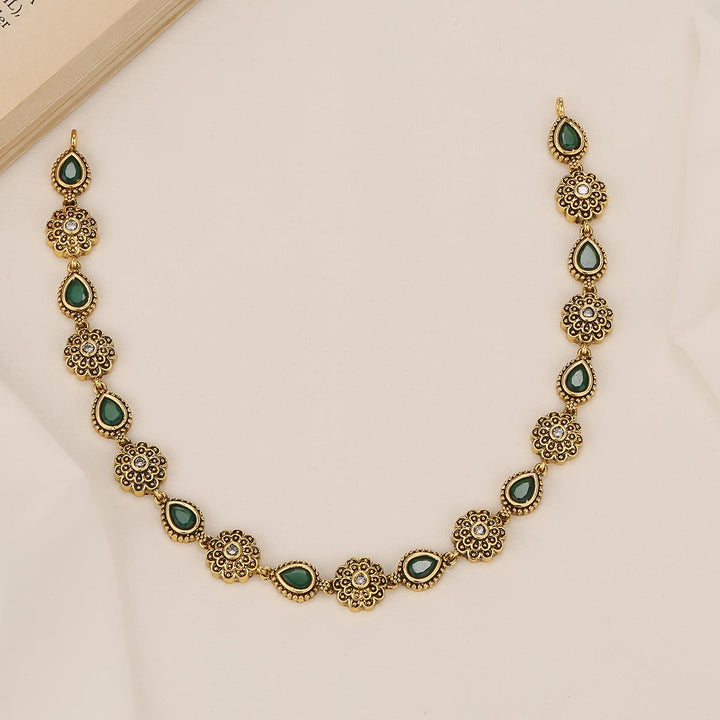 Iraaya Short Necklace