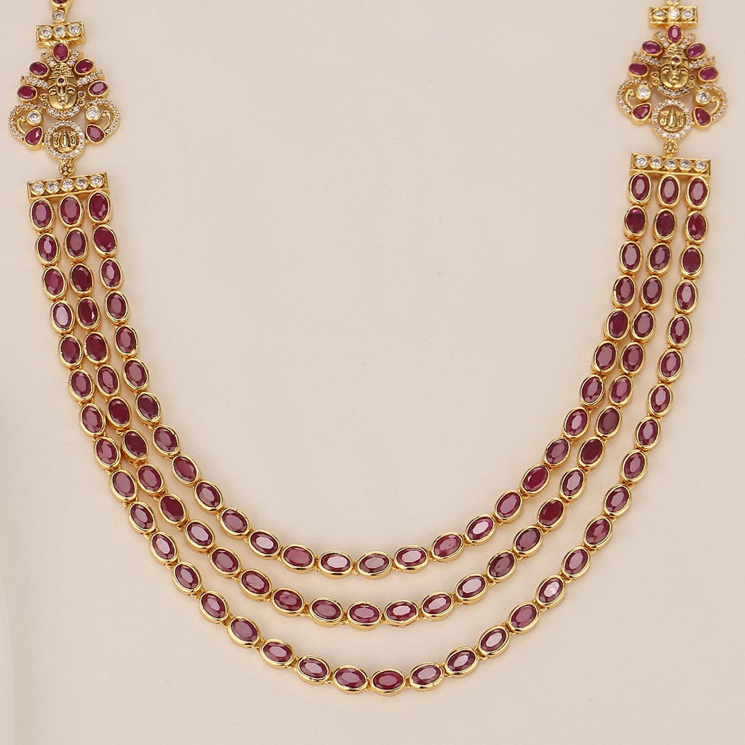 Avnita Short Necklace