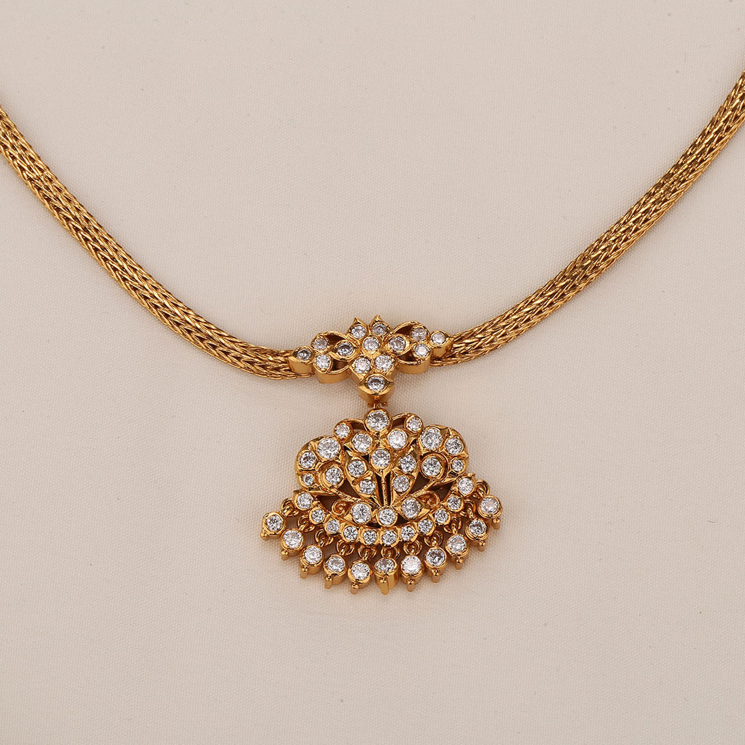 Ashikha Short Necklace